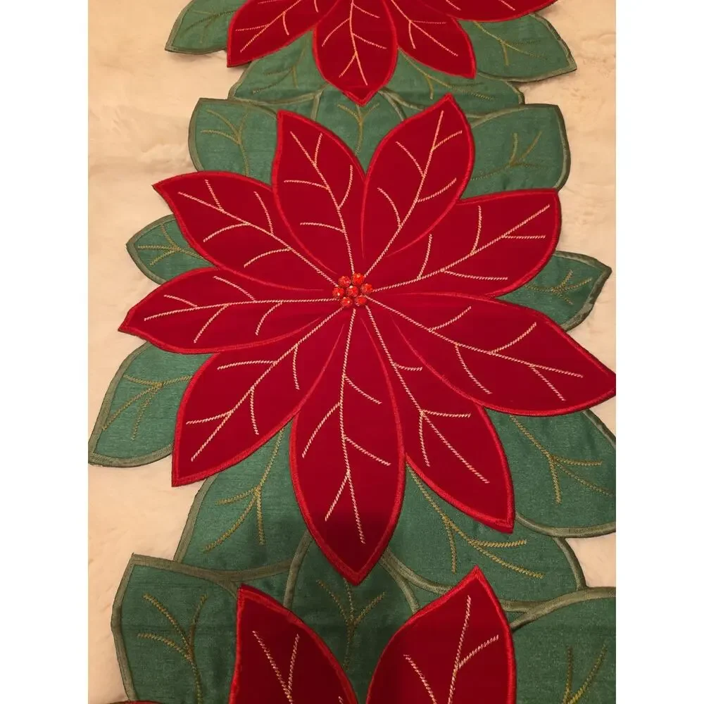 Christmas Poinsettia Table Runner Velvet Embroidered TJ Maxx 28555 Rare Sample